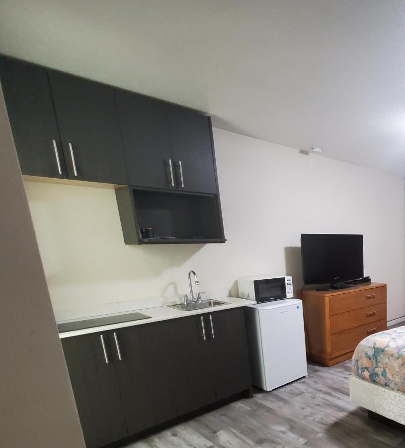 Downtown Motel Prince George Dış mekan fotoğraf