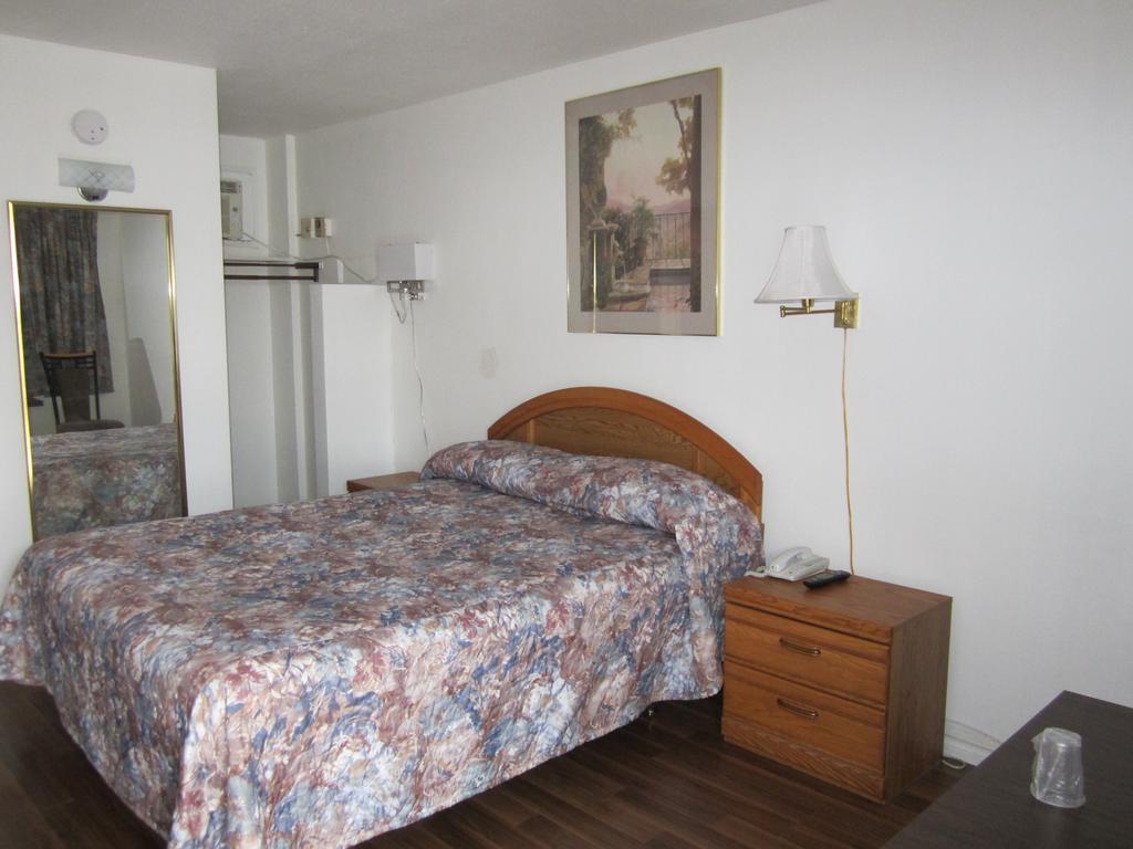 Downtown Motel Prince George Oda fotoğraf